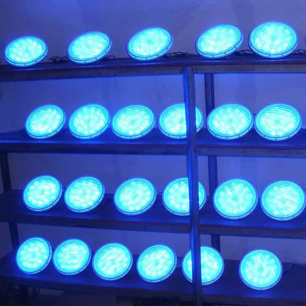 Lampe submersible PAR36 à LED  - Xy Spa & Wellness George Town avis et prix